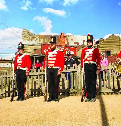 sovereign-hill-redcoat-soldiers-1024x768