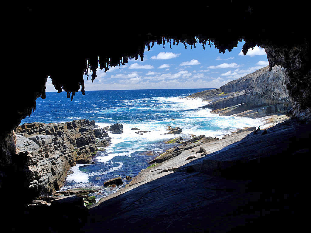 admirals-arch-kangaroo-island