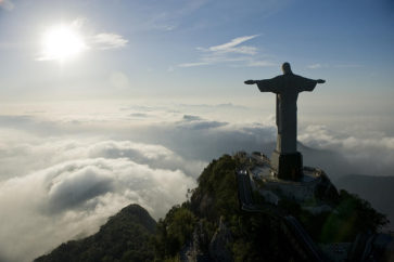 1-christ-the-redeemer-statue-at-sunrise-joel-sartore