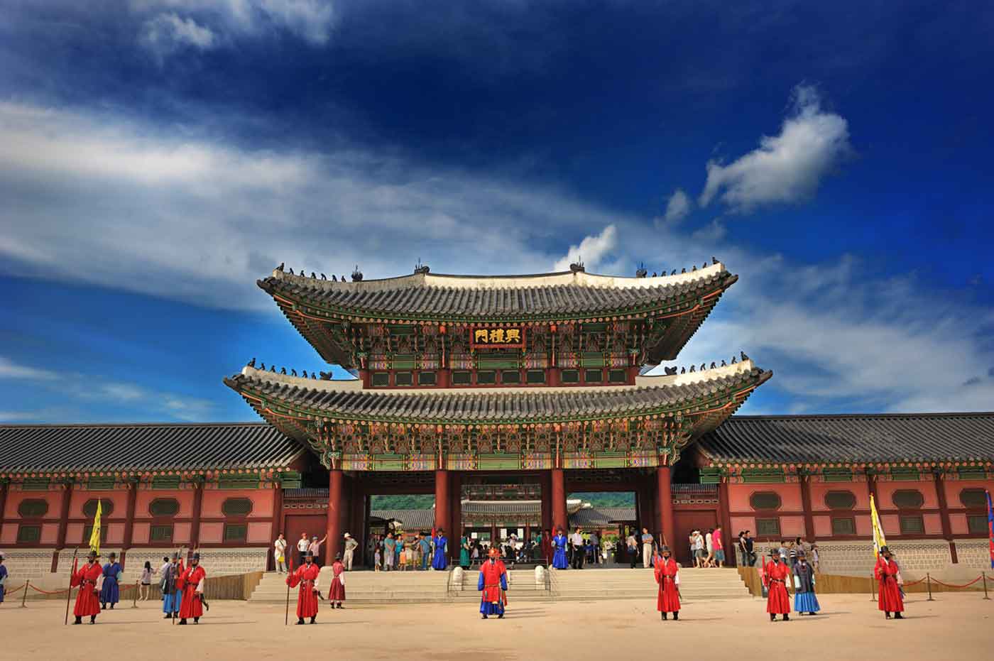 gyeongbokgung-palace-must-see-attractions-in-seoul